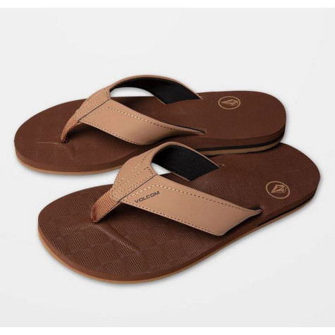 VOLCOM VICTOR